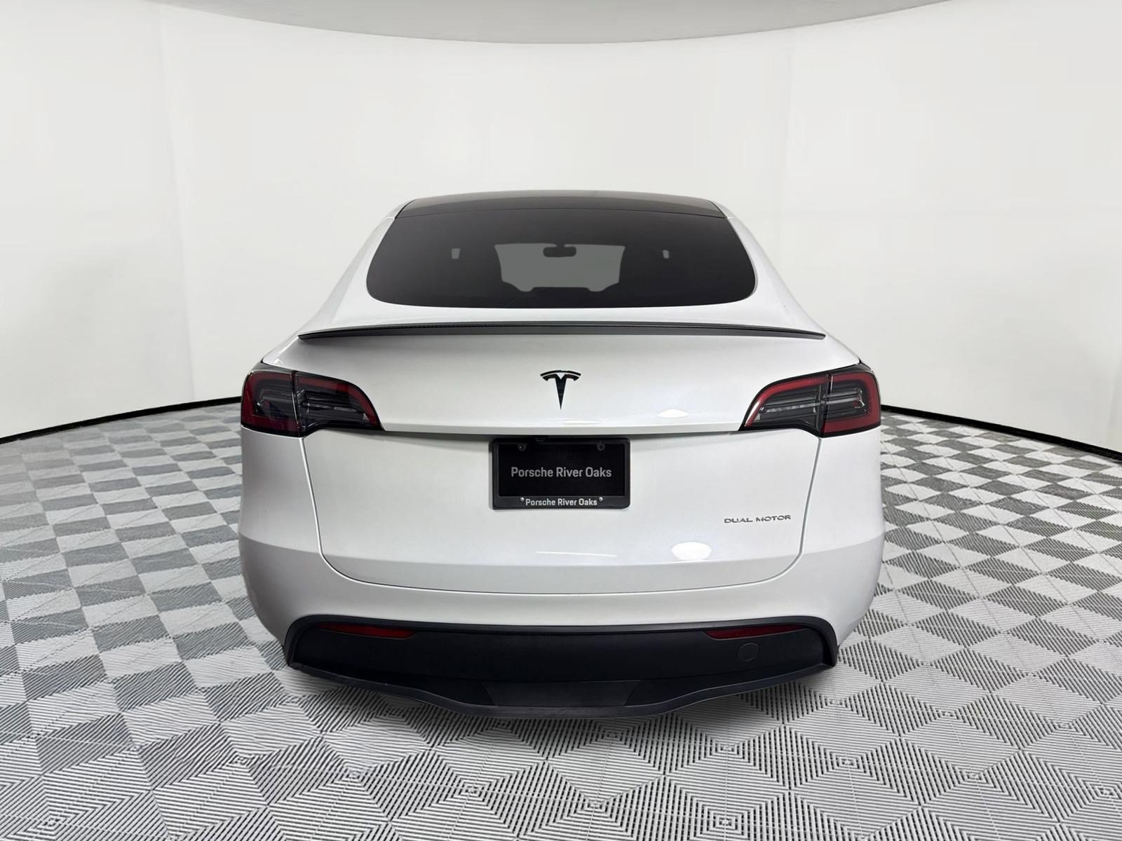 Used 2024 Tesla Model Y Long Range AWD/4WD image 10