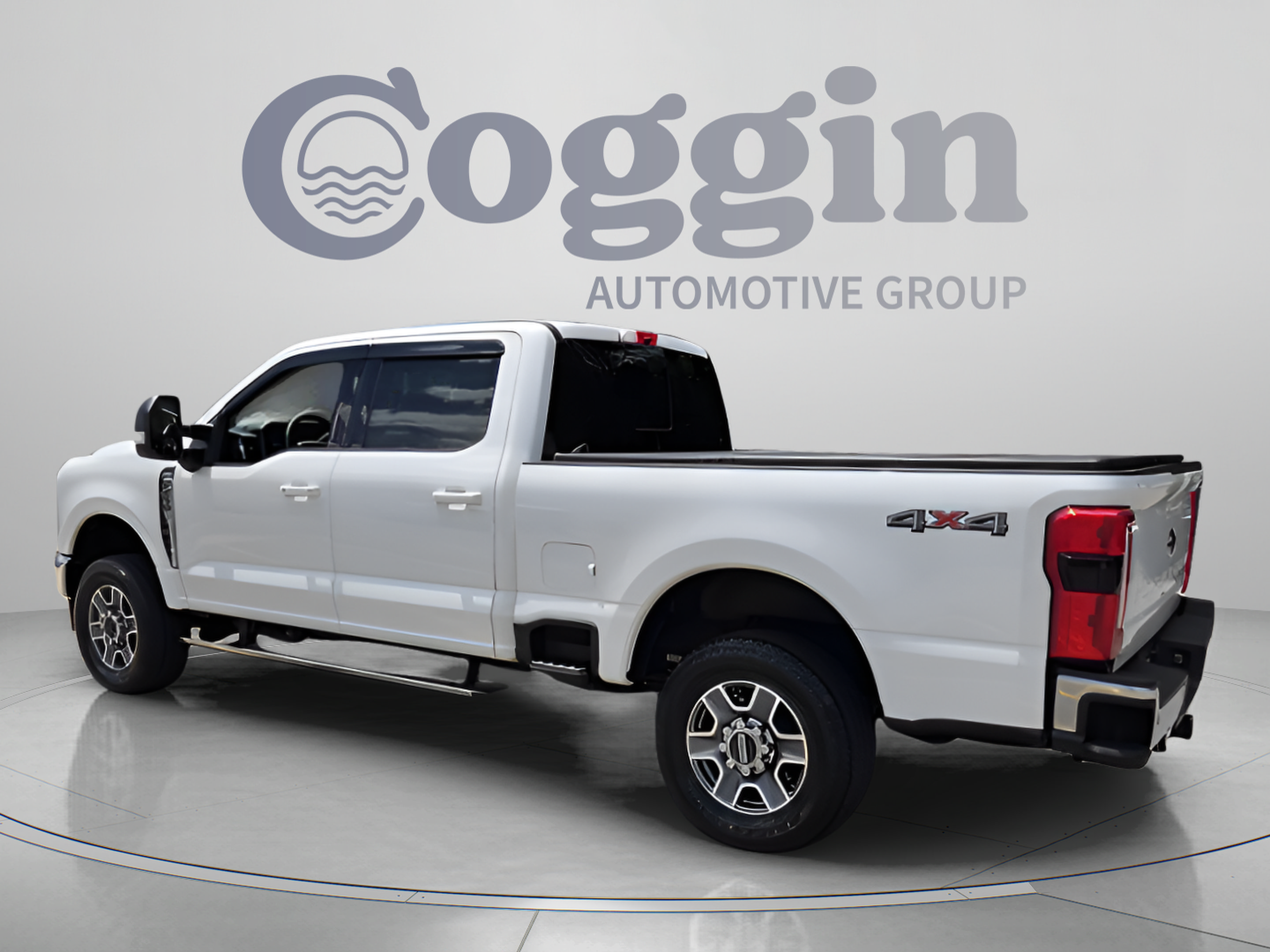 Used 2024 Ford F250 Lariat w/ Lariat Ultimate Package AWD/4WD image 3