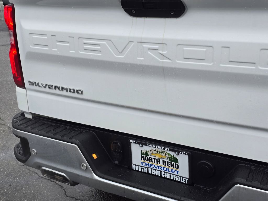 Used 2021 Chevrolet Silverado 1500 LTZ w/ Z71 Off-Road Package AWD/4WD image 14