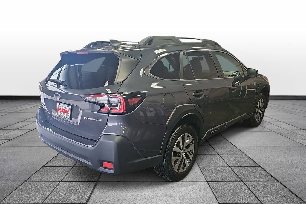 Used 2023 Subaru Outback Premium AWD/4WD image 5