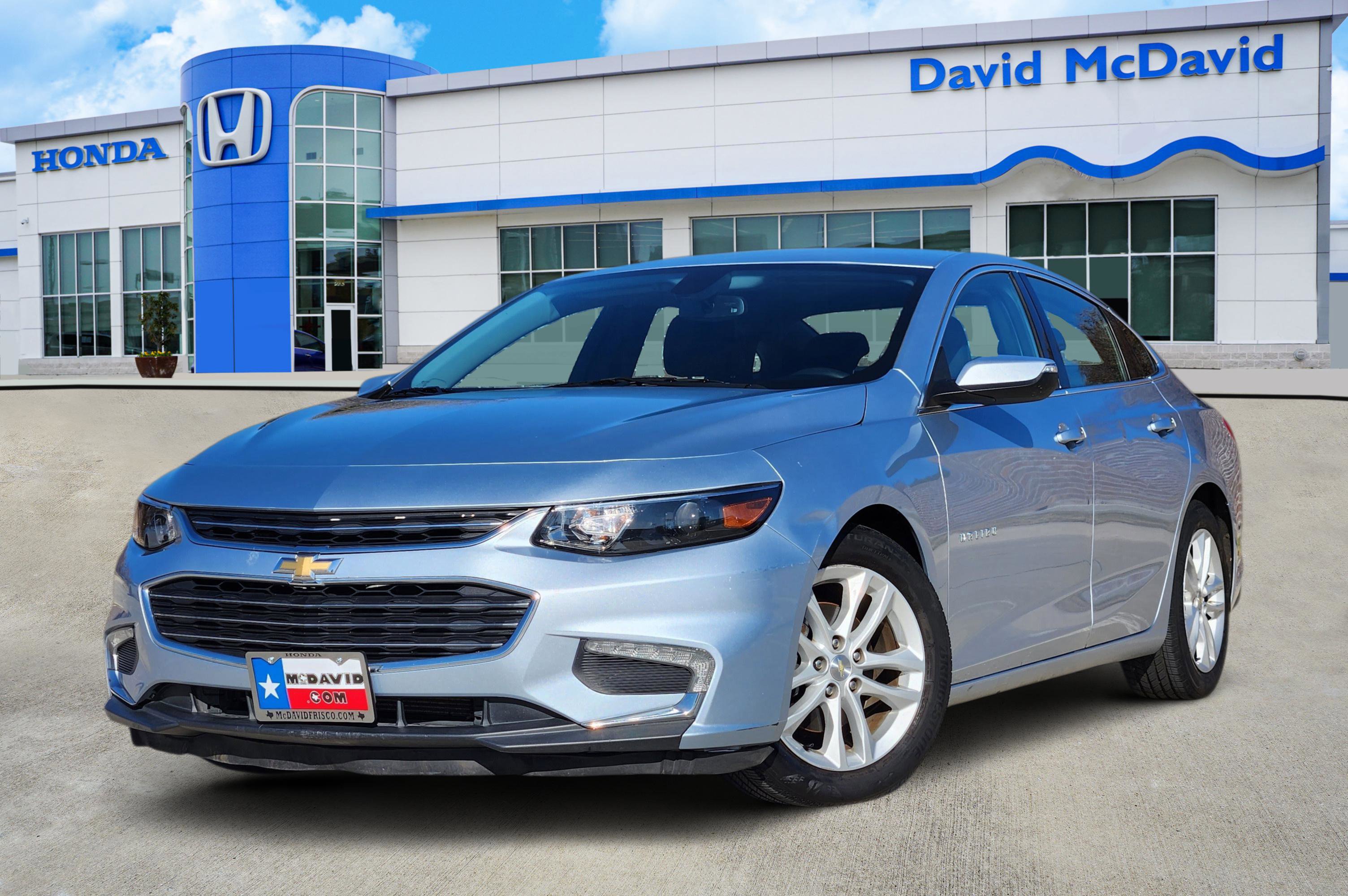 Used 2017 Chevrolet Malibu LT image 1