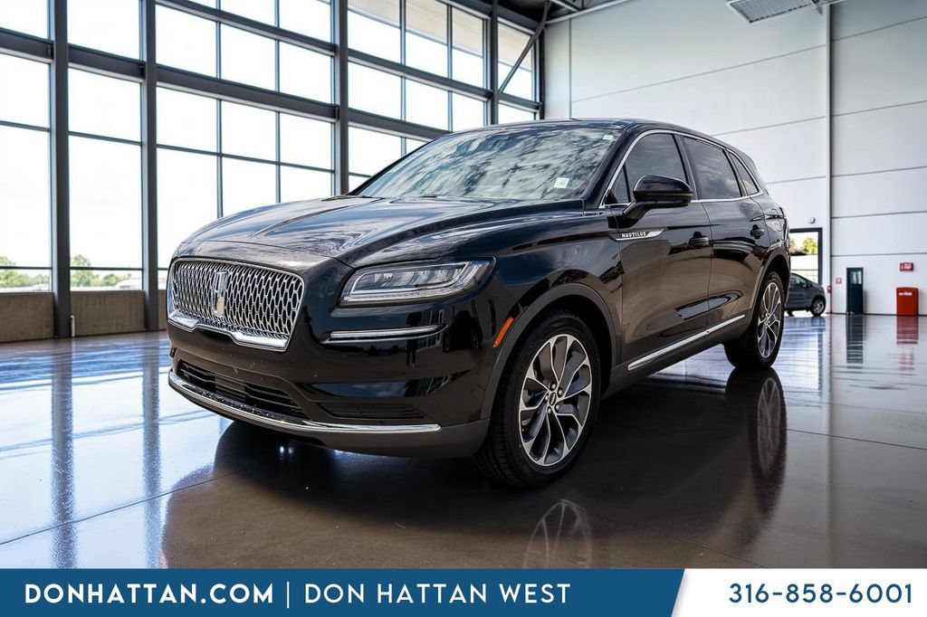 Used 2022 Lincoln Nautilus Reserve AWD/4WD image 29