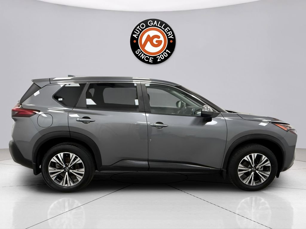 Used 2023 Nissan Rogue SV image 8
