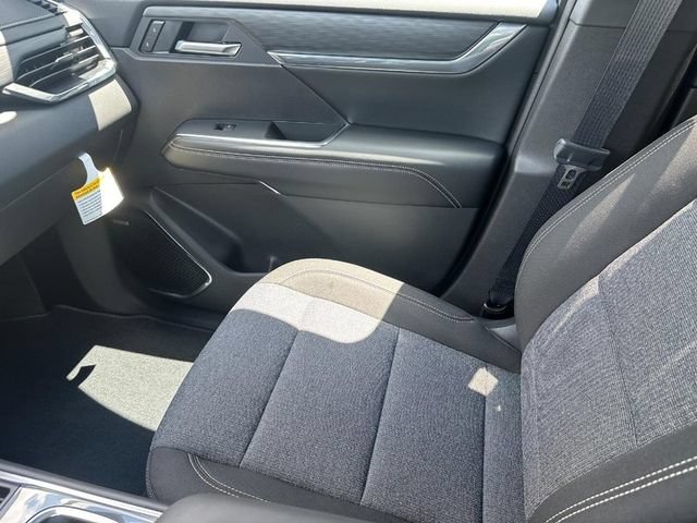 New 2025 GMC Acadia Elevation FWD image 17