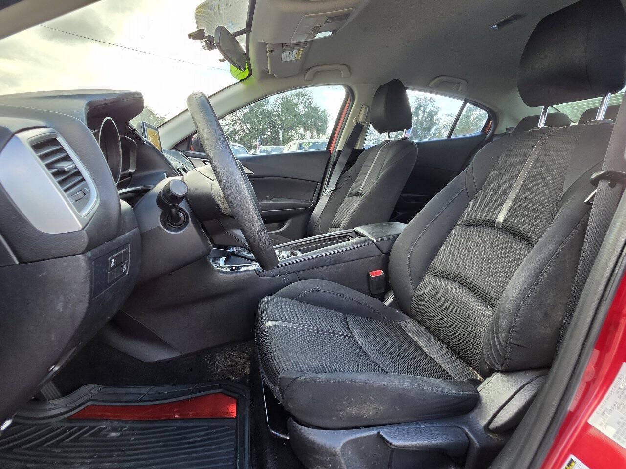 Used 2017 MAZDA MAZDA3 Sport w/ Preferred Equipment Package FWD image 9