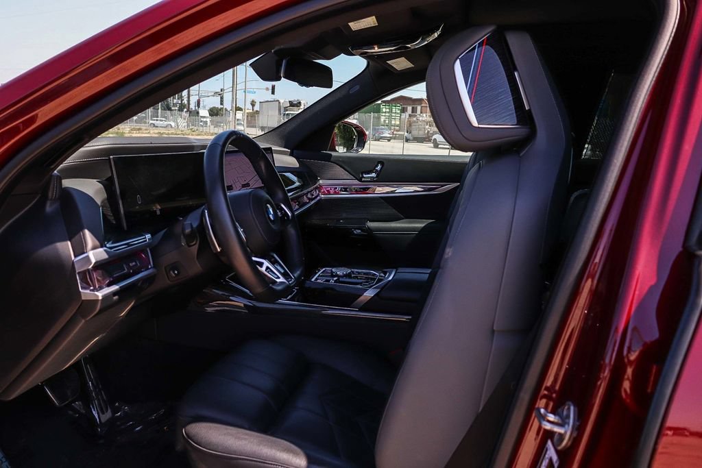 Used 2023 BMW 740i RWD image 18