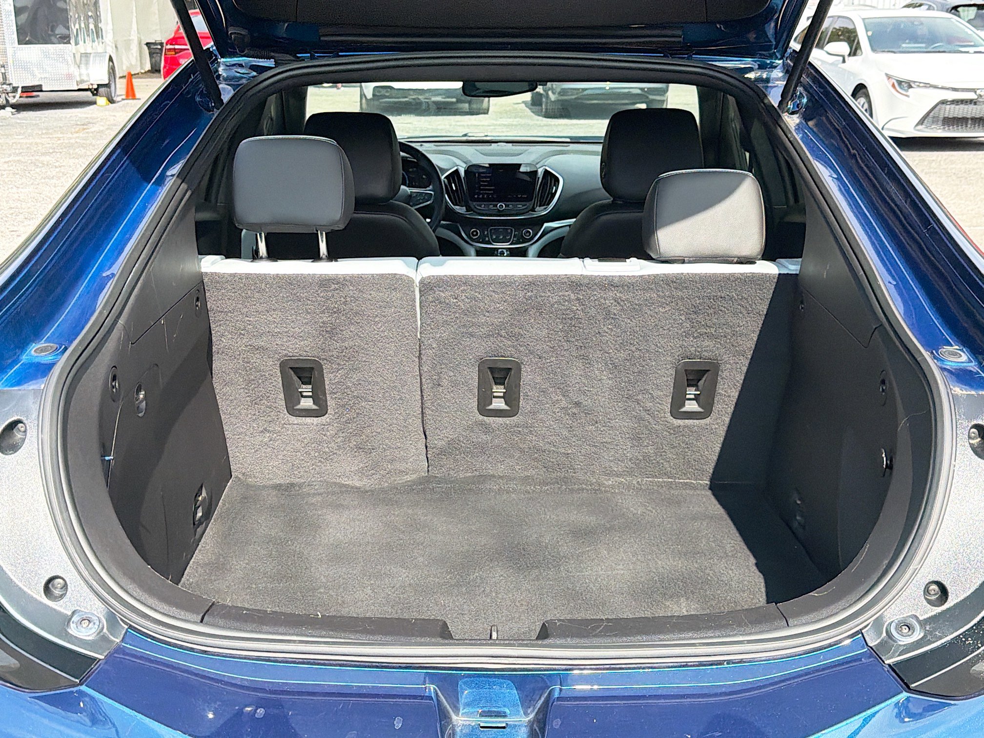 Used 2019 Chevrolet Volt Premier w/ Driver Confidence II Package FWD image 11