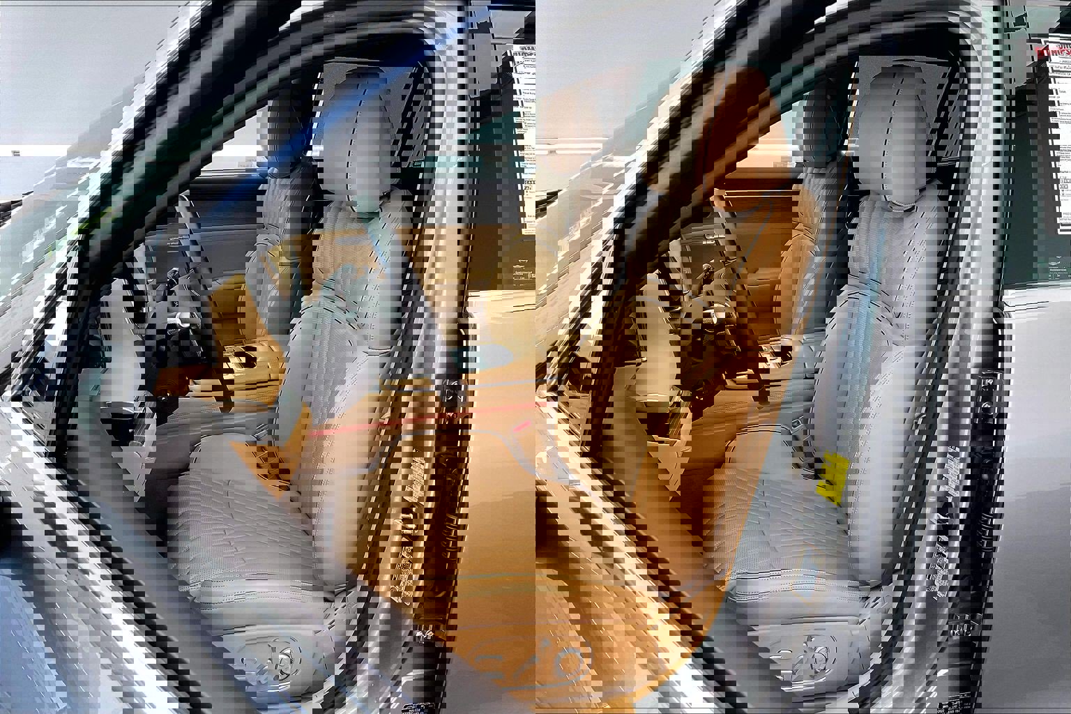 Used 2023 Genesis G90 3.5T image 15