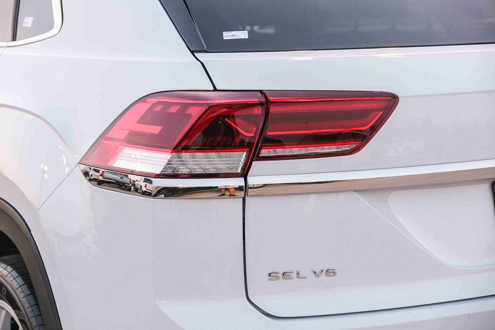 Used 2020 Volkswagen Atlas Cross Sport SEL FWD image 7