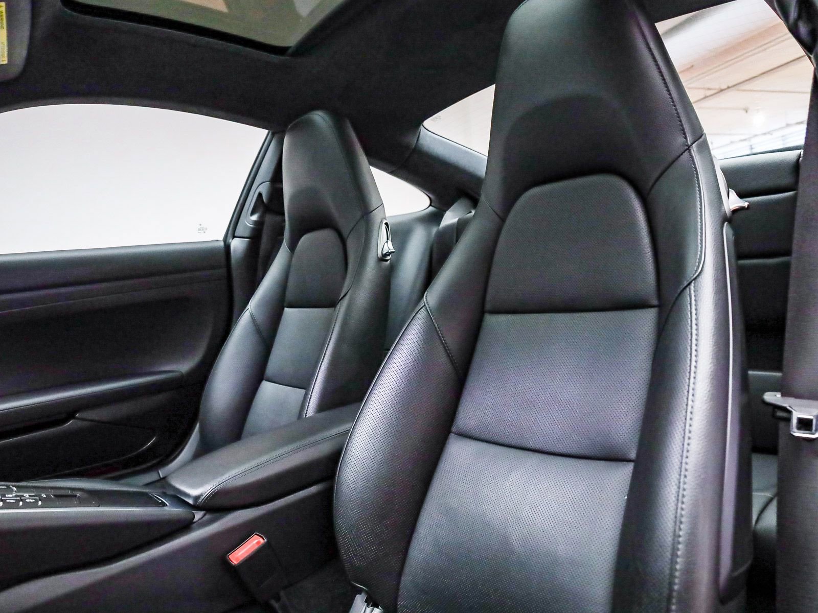 Certified 2018 Porsche 911 Carrera S RWD image 5