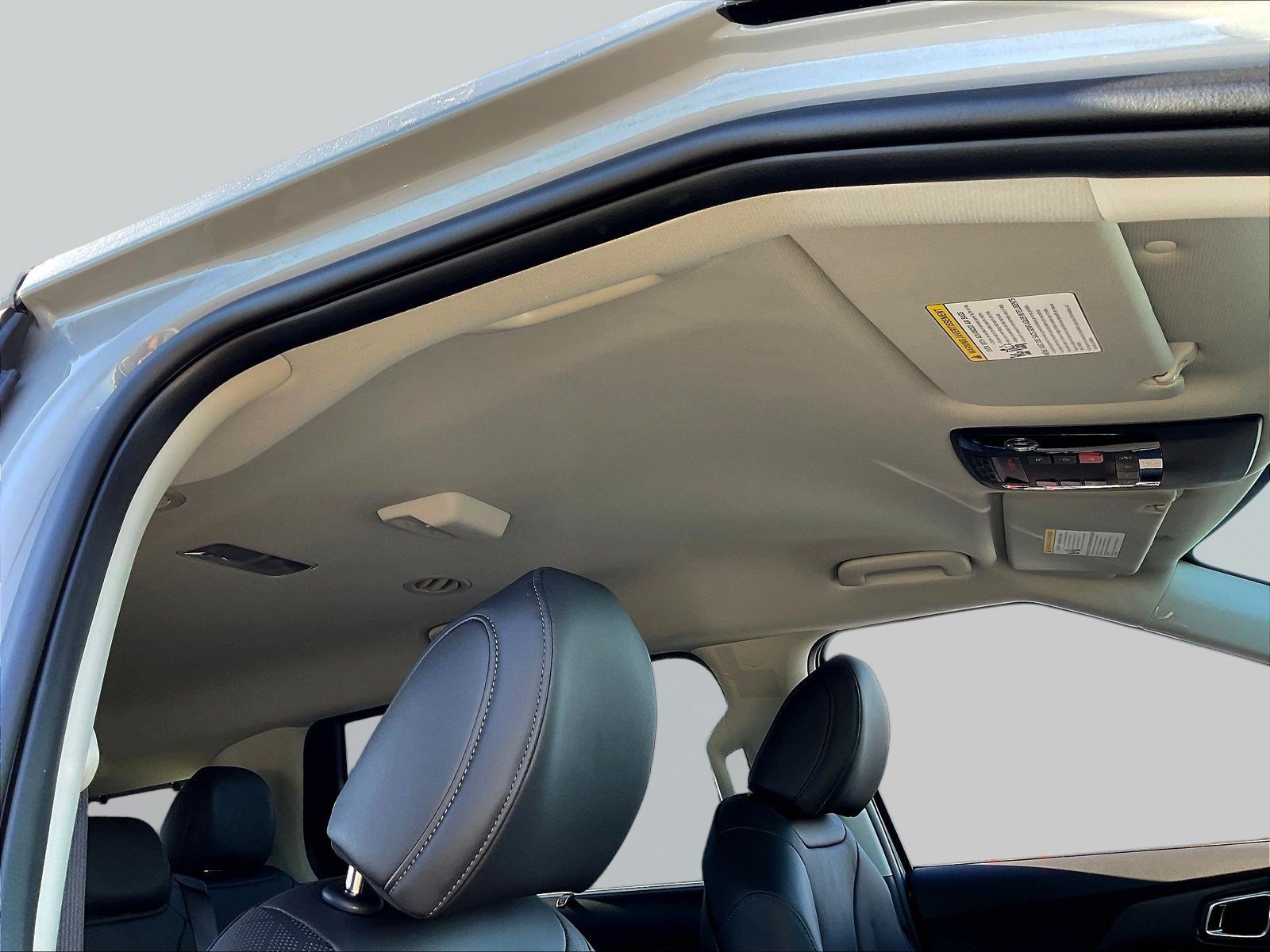 New 2027 Kia Carnival EX FWD image 13