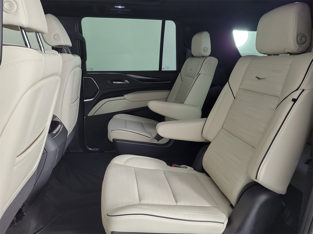 Certified 2023 Cadillac Escalade ESV Sport w/ LPO, ONYX Package image 12