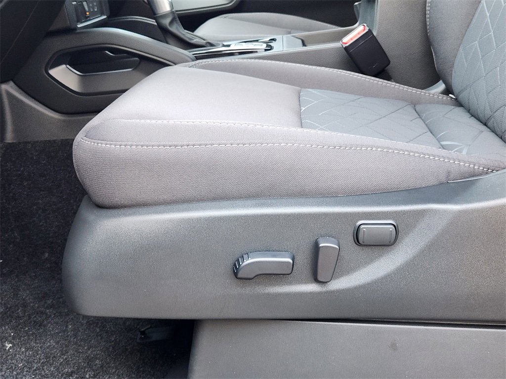 New 2026 Nissan Frontier SV w/ Tow Package image 18