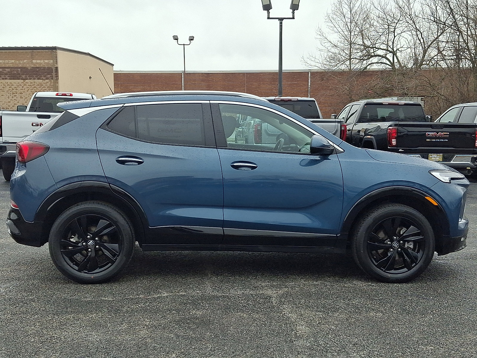 Used 2024 Buick Encore GX Sport Touring image 8