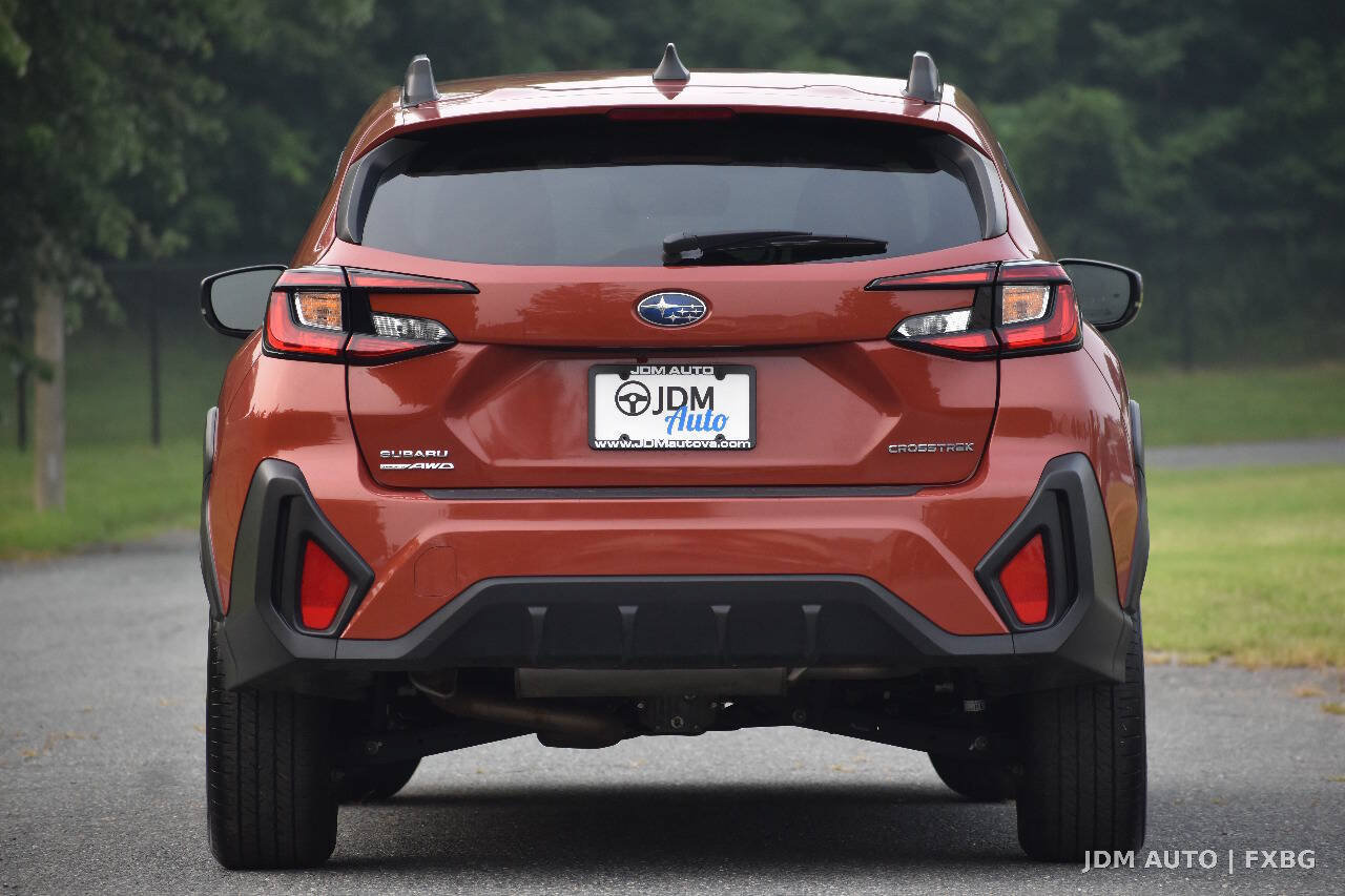 Used 2024 Subaru Crosstrek 2.0i Premium w/ Crosstrek Mirror Package AWD/4WD image 6