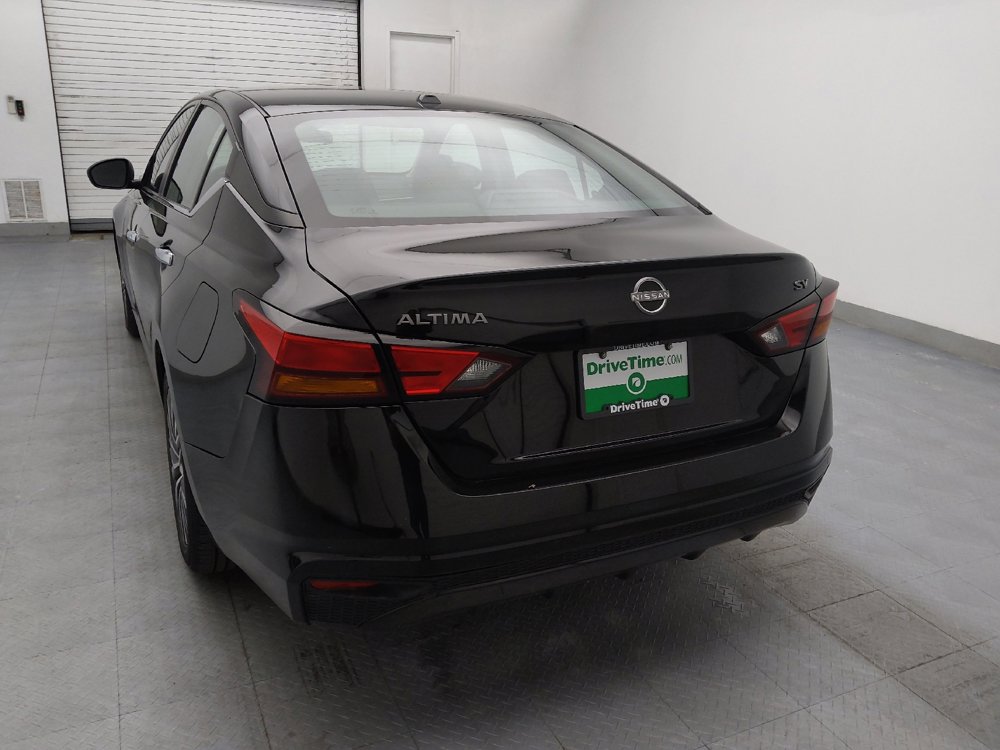 Used 2024 Nissan Altima 2.5 SV image 6