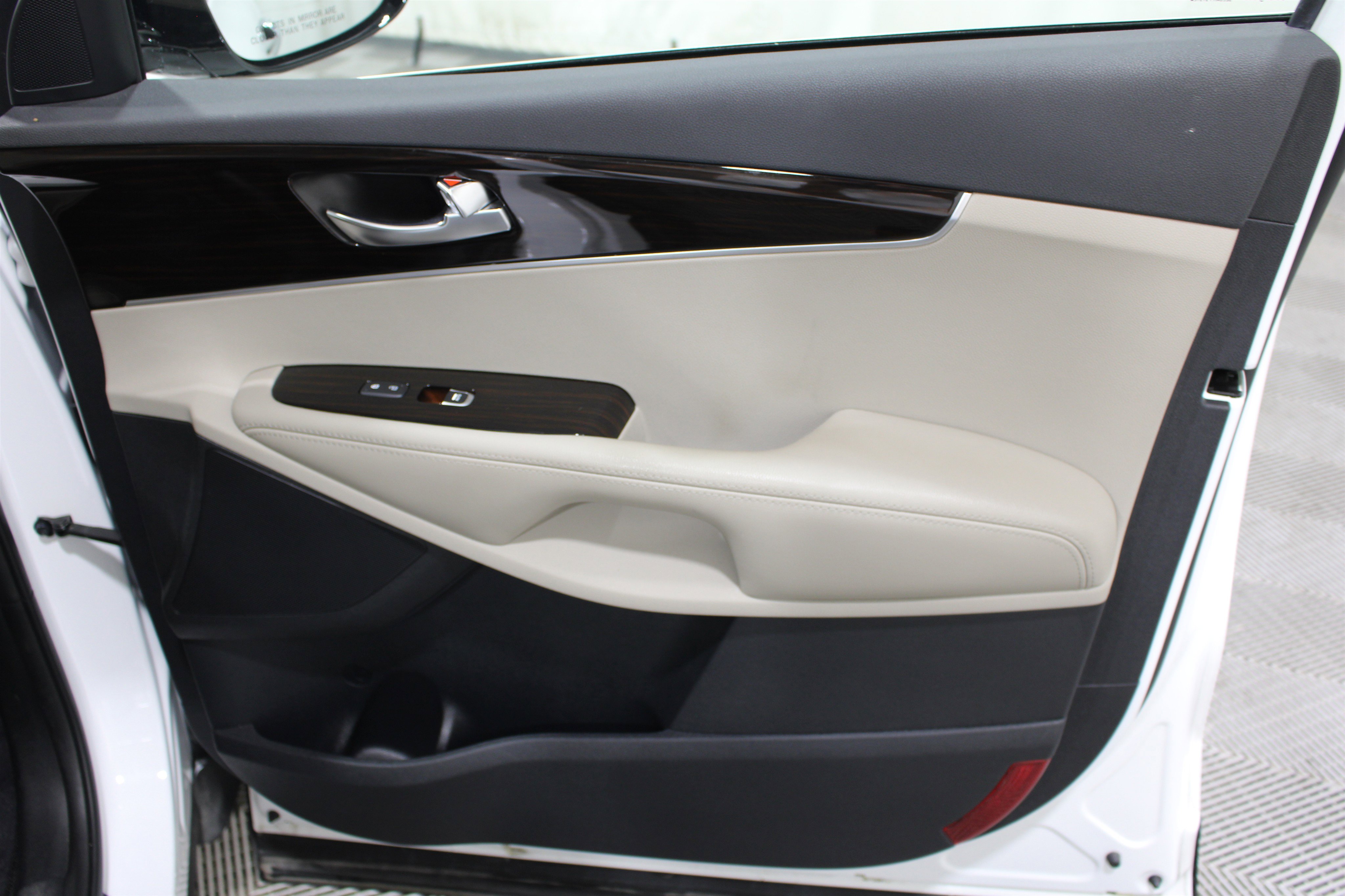 Used 2019 Kia Sorento EX image 26