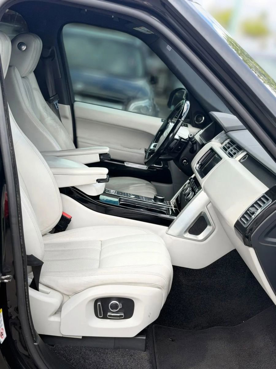 Used 2016 Land Rover Range Rover HSE AWD/4WD image 18
