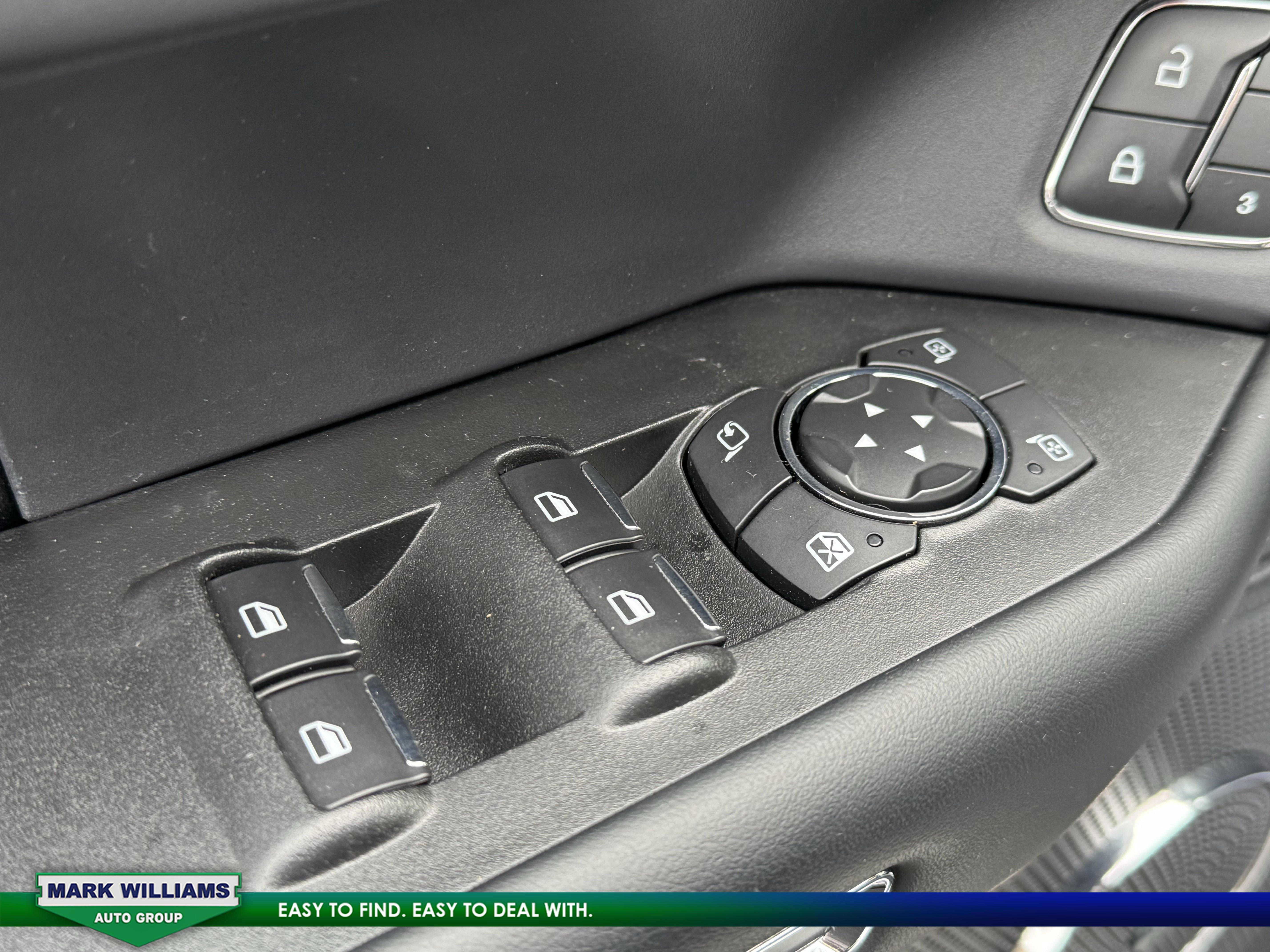 Used 2020 Ford Expedition Platinum image 11