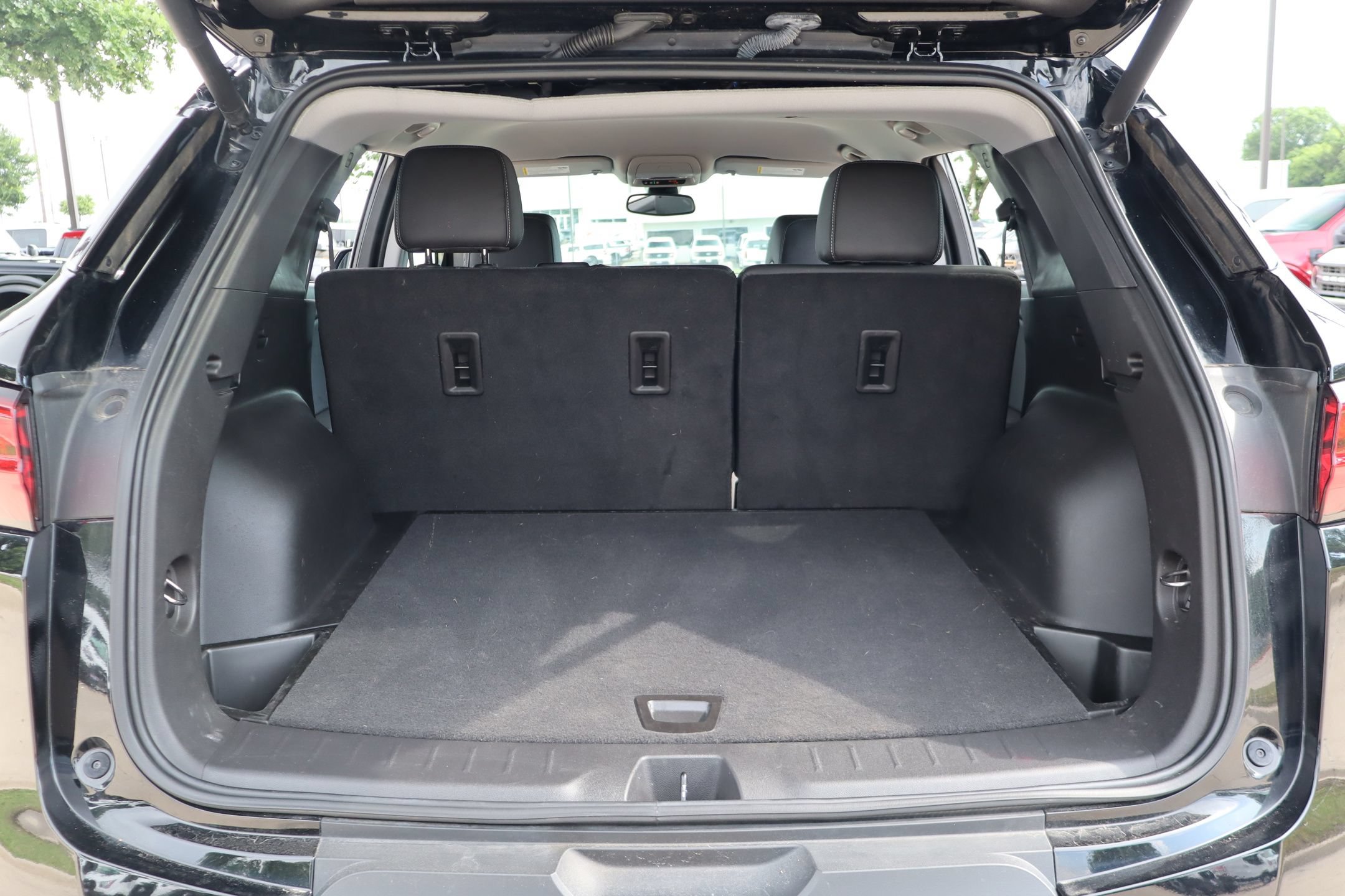 Used 2023 Chevrolet Blazer LT FWD image 26