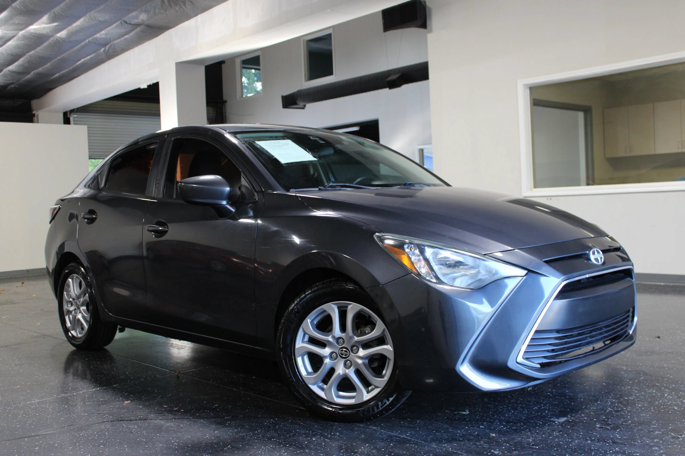 Used 2016 Scion iA FWD image 33
