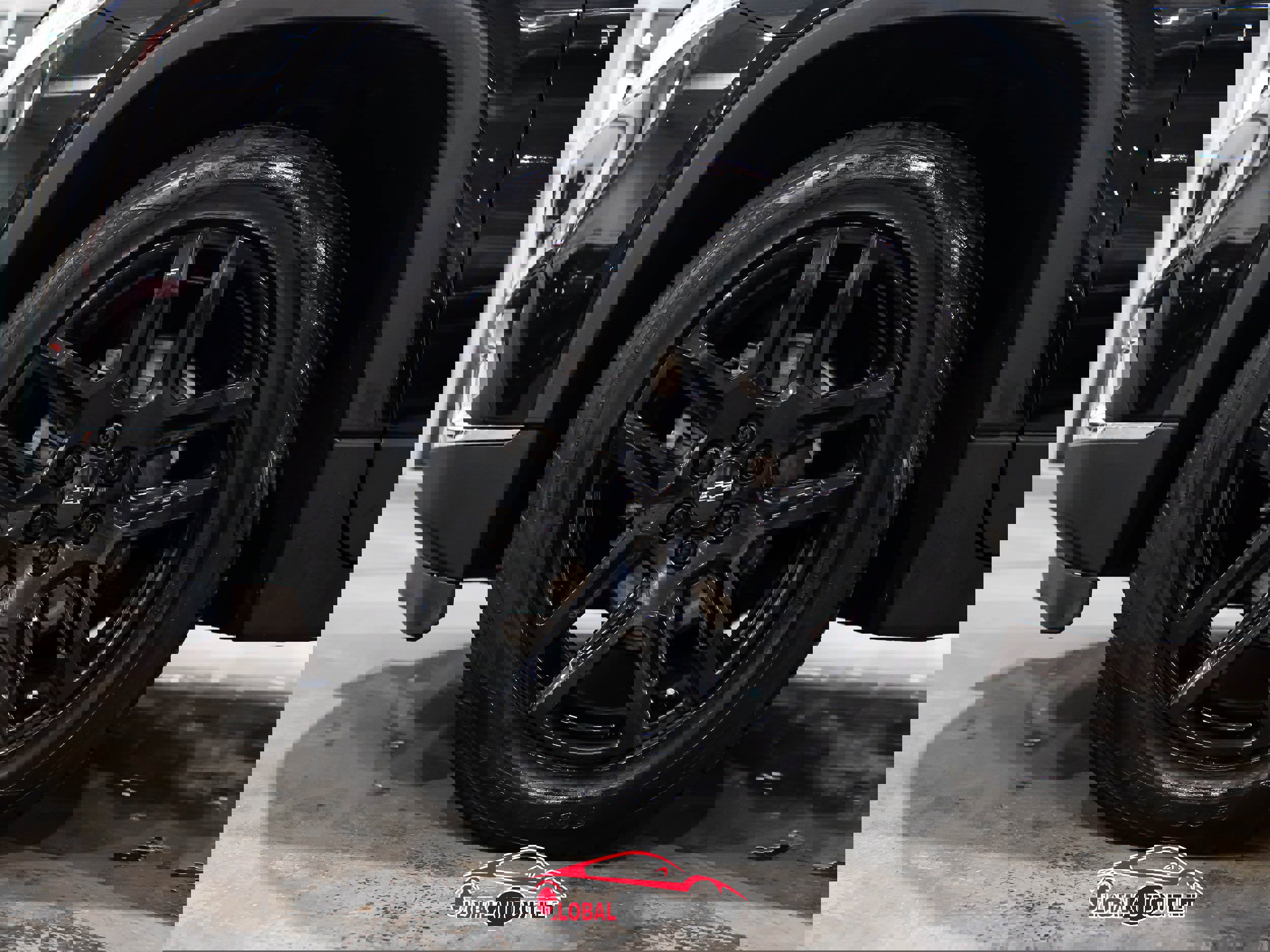 Used 2020 Chevrolet Traverse LT w/ Driver Confidence II Package image 9