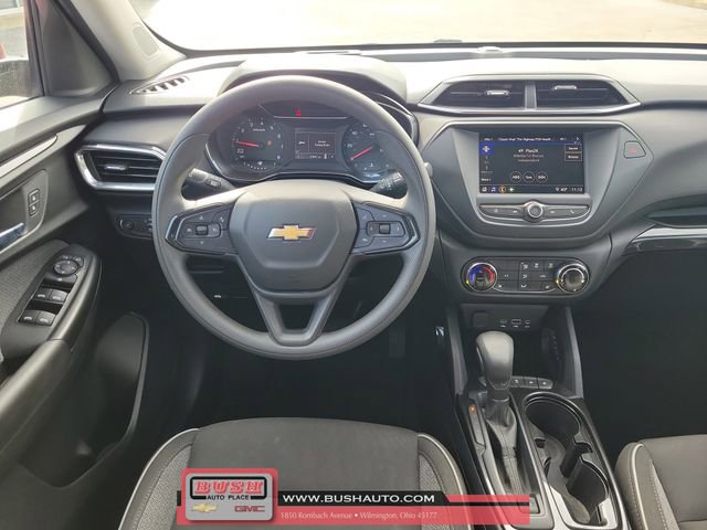 Used 2022 Chevrolet TrailBlazer LT w/ Driver Confidence Package image 11