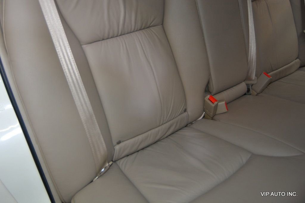 Used 2004 Acura RL image 26