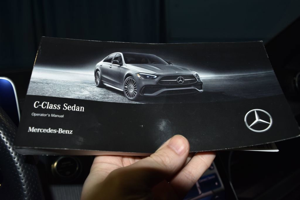 Used 2023 Mercedes-Benz C 300 4MATIC Sedan image 12