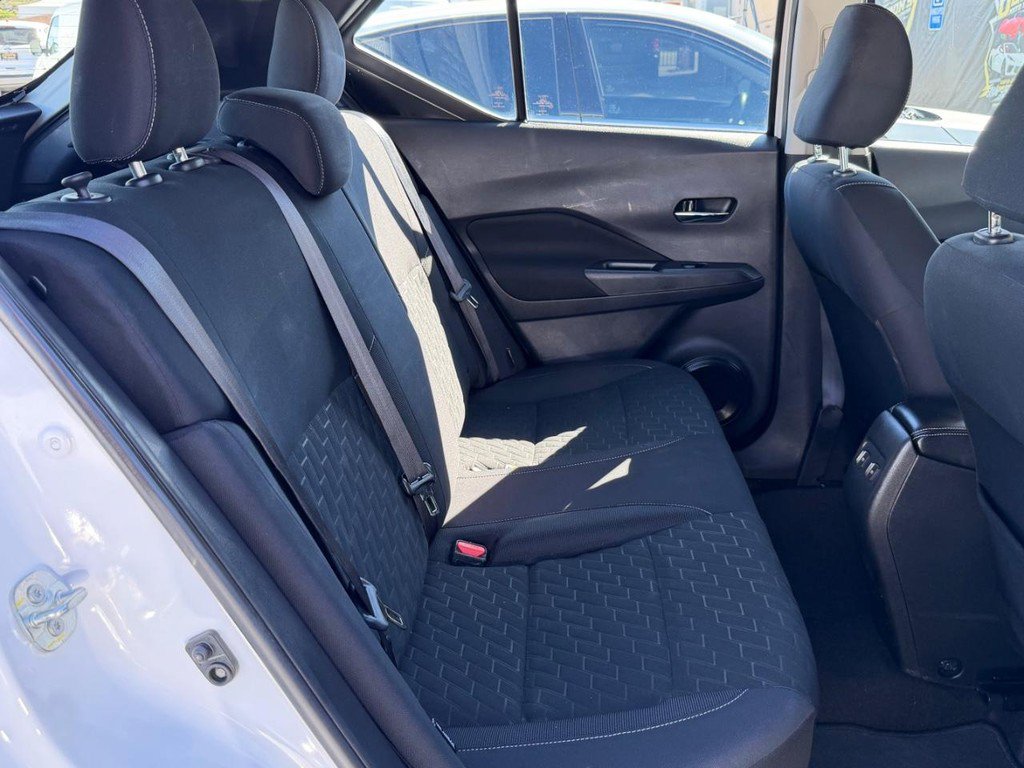 Used 2022 Nissan Kicks SV image 38