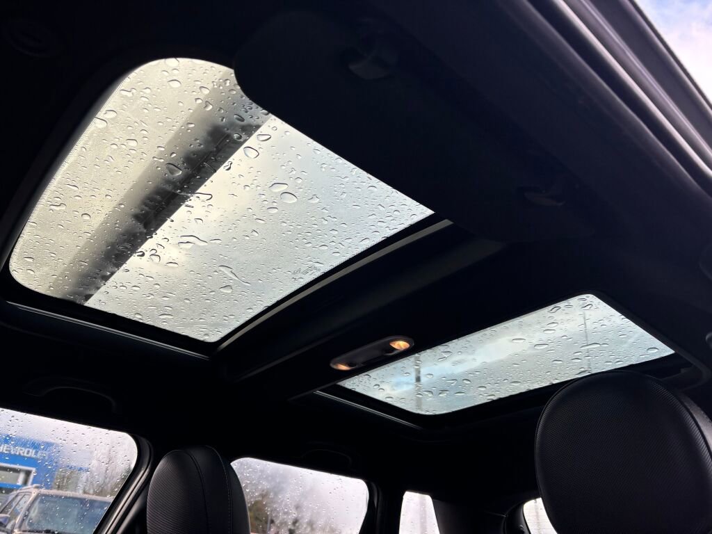 Used 2016 MINI Cooper 4-Door Hardtop image 19