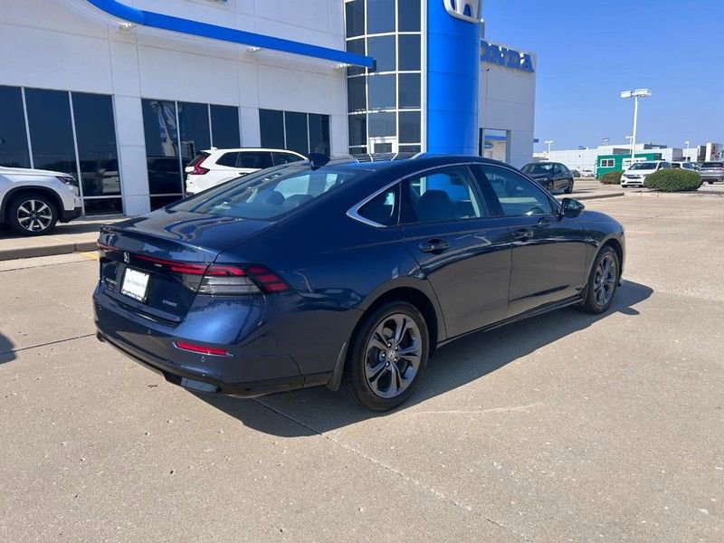 Certified 2024 Honda Accord EX-L image 2
