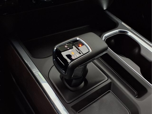New 2026 GMC Sierra 1500 SLT w/ SLT Premium Package AWD/4WD image 11
