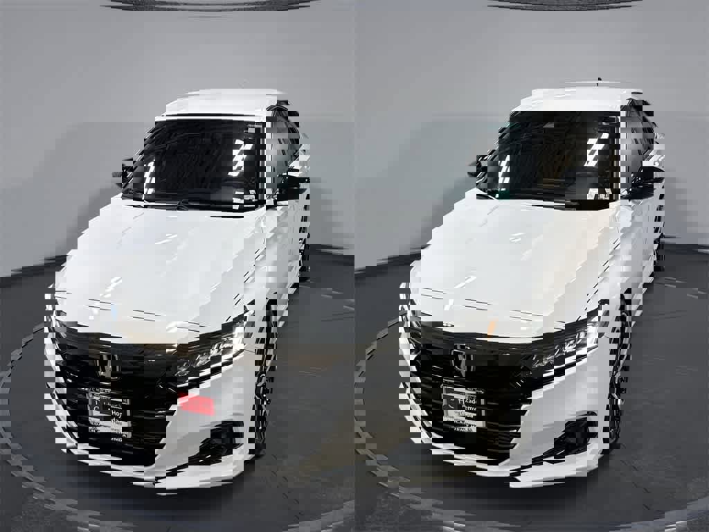 Used 2022 Honda Accord Sport image 1