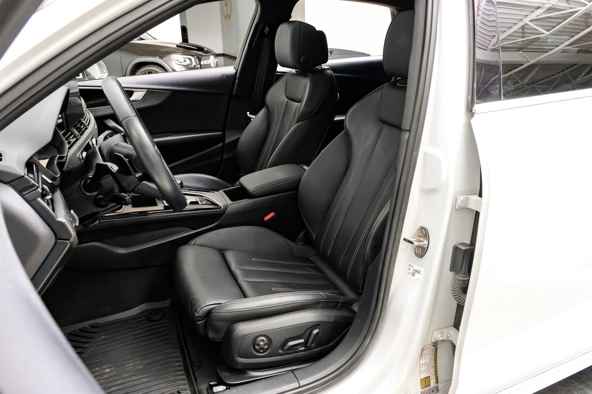 Used 2023 Audi A4 2.0T Premium w/ Convenience Package image 35