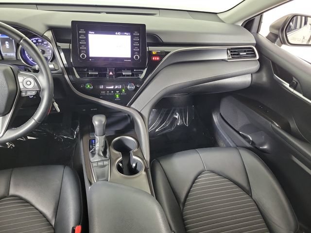Used 2022 Toyota Camry SE FWD image 17