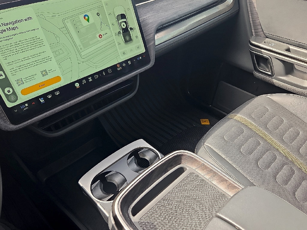 Used 2022 Rivian R1T Launch Edition AWD/4WD image 25