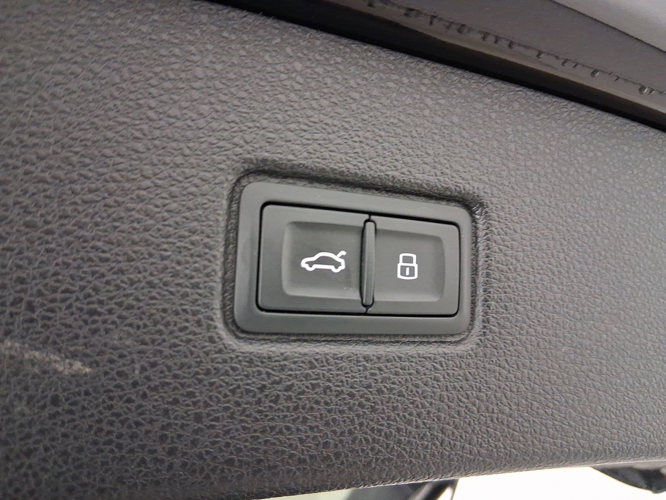 Used 2021 Audi Q7 3.0T Prestige w/ Prestige Package image 30