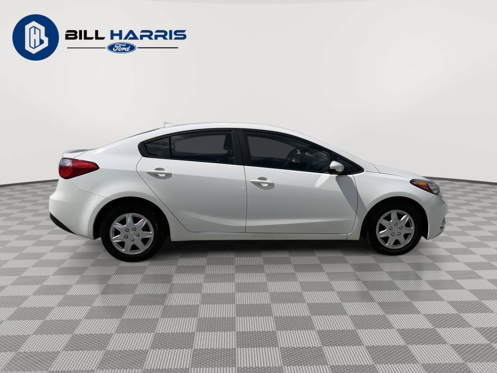 Used 2016 Kia Forte LX FWD image 4