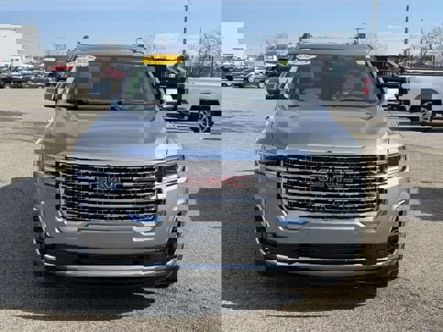 Used 2023 GMC Acadia Denali w/ Denali Ultimate Package image 3