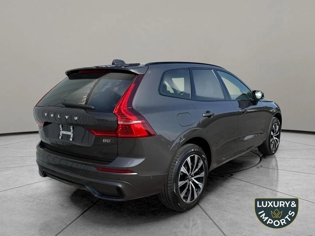 Used 2025 Volvo XC60 B5 Plus image 7
