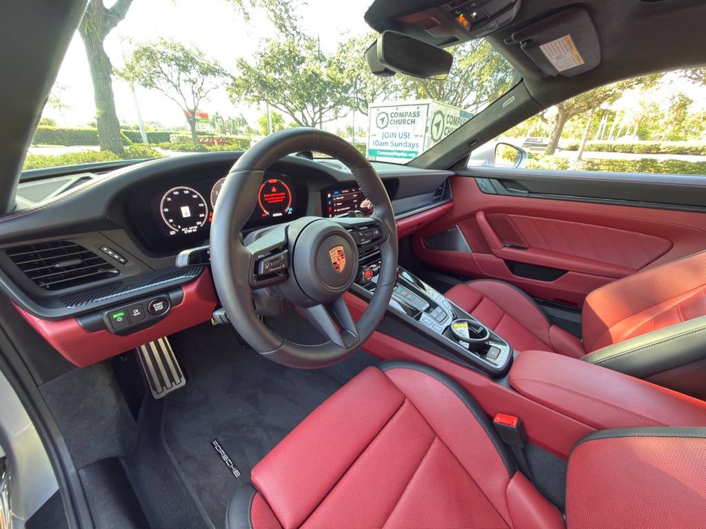 Used 2025 Porsche 911 Carrera 4 GTS AWD/4WD image 29