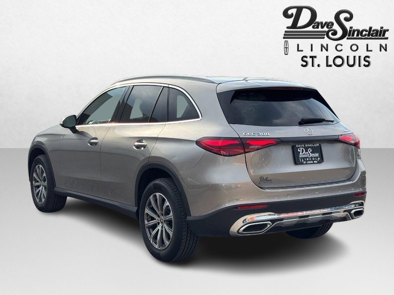 Used 2023 Mercedes-Benz GLC 300 4MATIC image 7