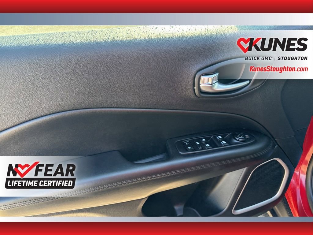 Used 2021 Jeep Compass Latitude FWD image 19
