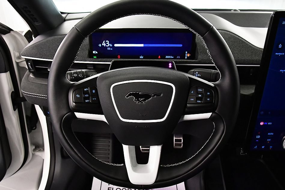 Used 2025 Ford Mustang Mach-E GT AWD/4WD image 17