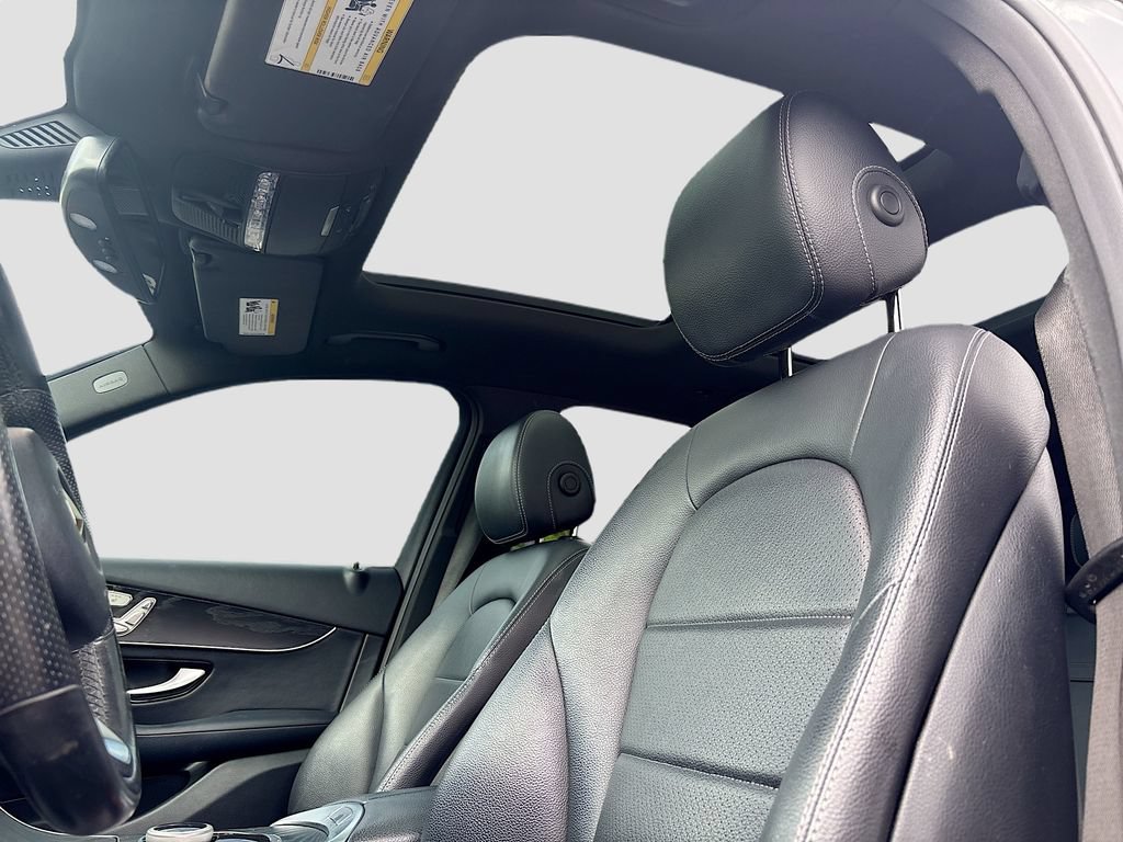 Used 2018 Mercedes-Benz GLC 300 4MATIC w/ Premium Package image 41