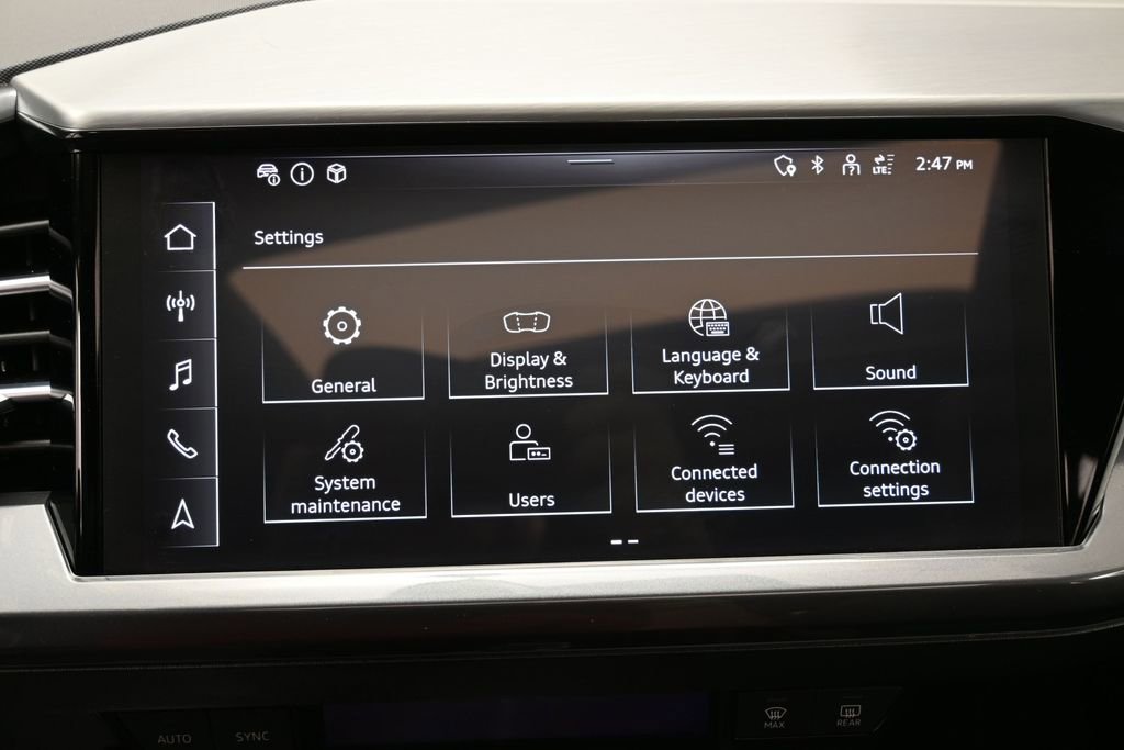 Used 2023 Audi Q4 e-tron Premium Plus w/ Premium Plus AWD/4WD image 27