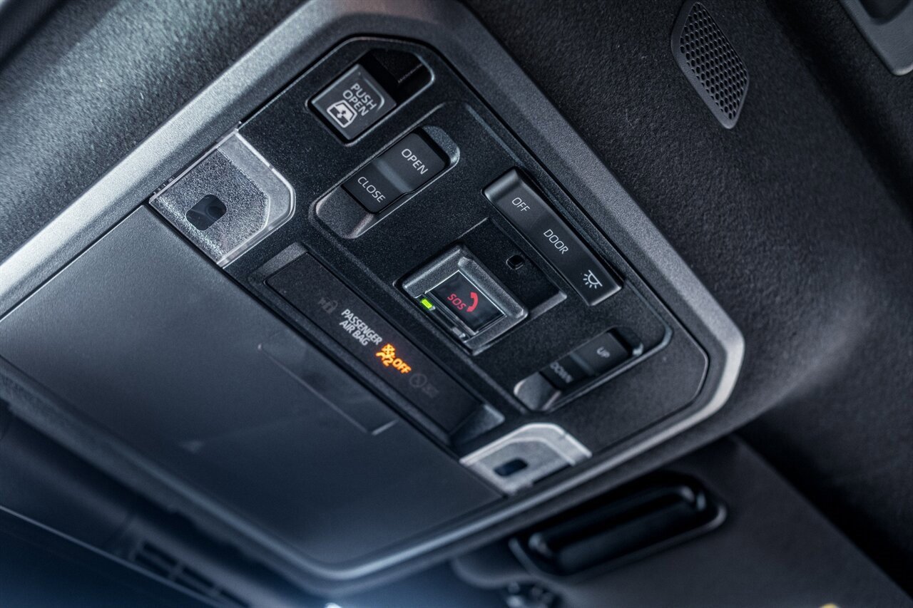 Used 2025 Toyota 4Runner TRD Off-Road Premium image 33