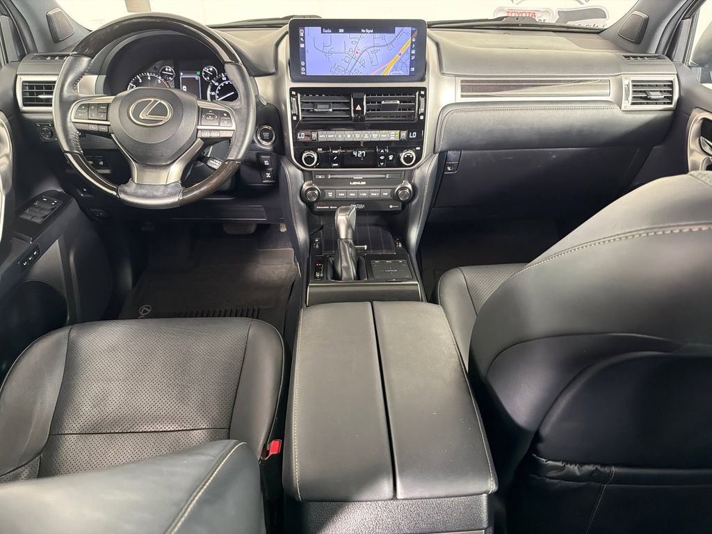 Used 2022 Lexus GX 460 Luxury w/ Accessory Package image 25