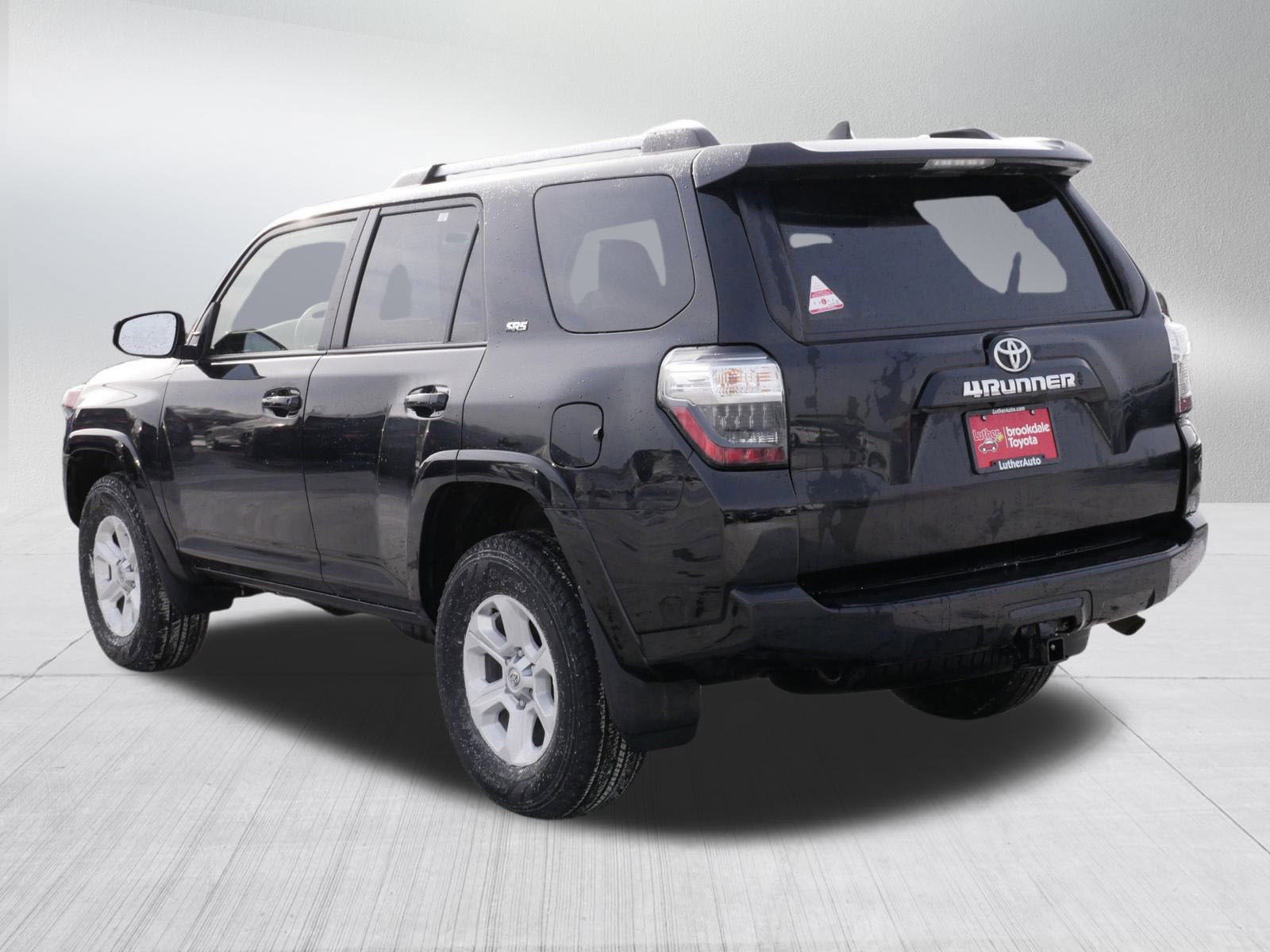 Certified 2024 Toyota 4Runner SR5 image 5
